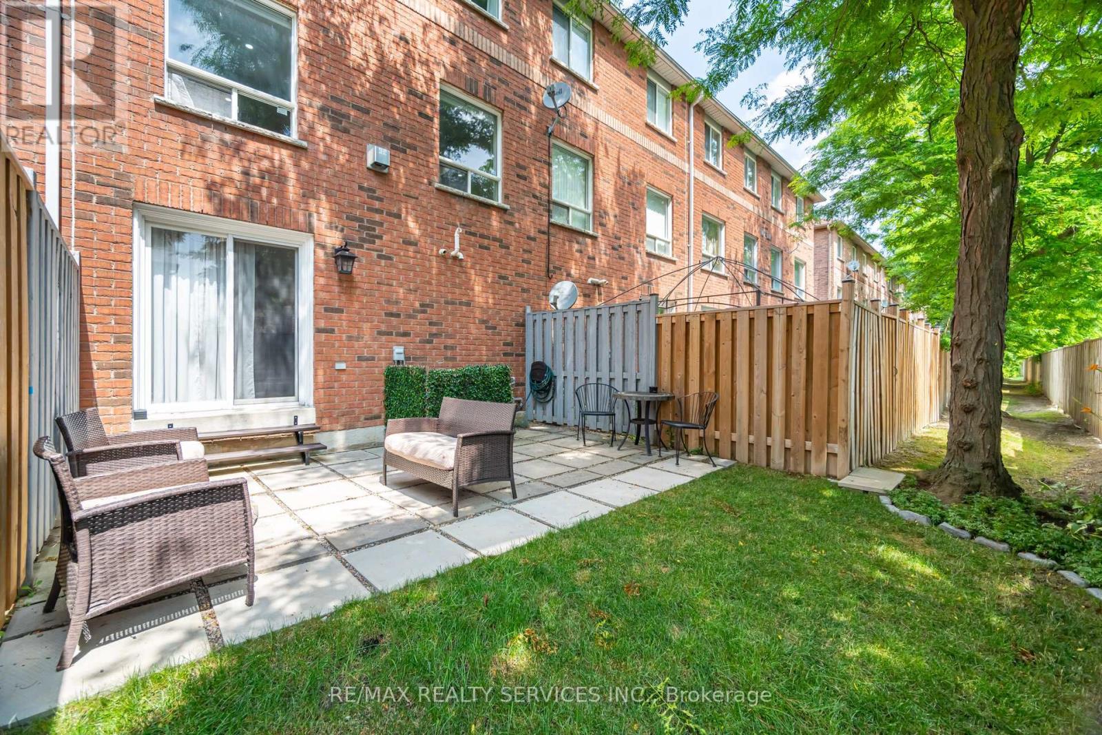 21 - 2 Clay Brick Court, Brampton, Ontario  L6V 4M7 - Photo 41 - W12280090