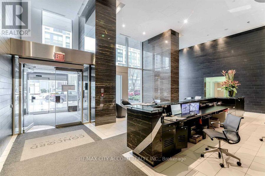 536 - 151 Dan Leckie Way, Toronto, Ontario  M5V 4B2 - Photo 4 - C12280194