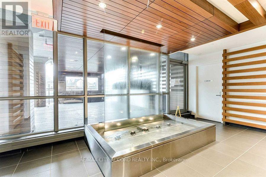 536 - 151 Dan Leckie Way, Toronto, Ontario  M5V 4B2 - Photo 8 - C12280194