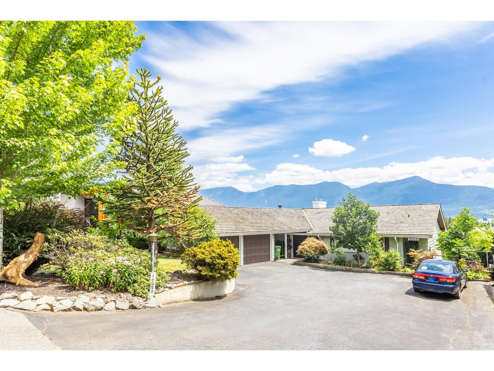 Property at 10050 TIMBERLINE PLACE image 2