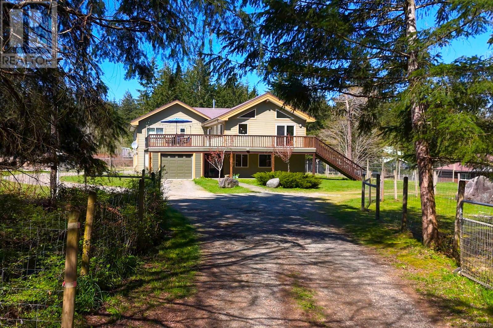 2892 Maridge Rd, Courtenay, British Columbia