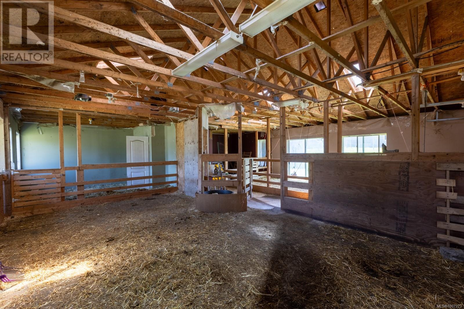 2892 Maridge Rd, Courtenay, British Columbia  V9J 1M9 - Photo 24 - 1007223