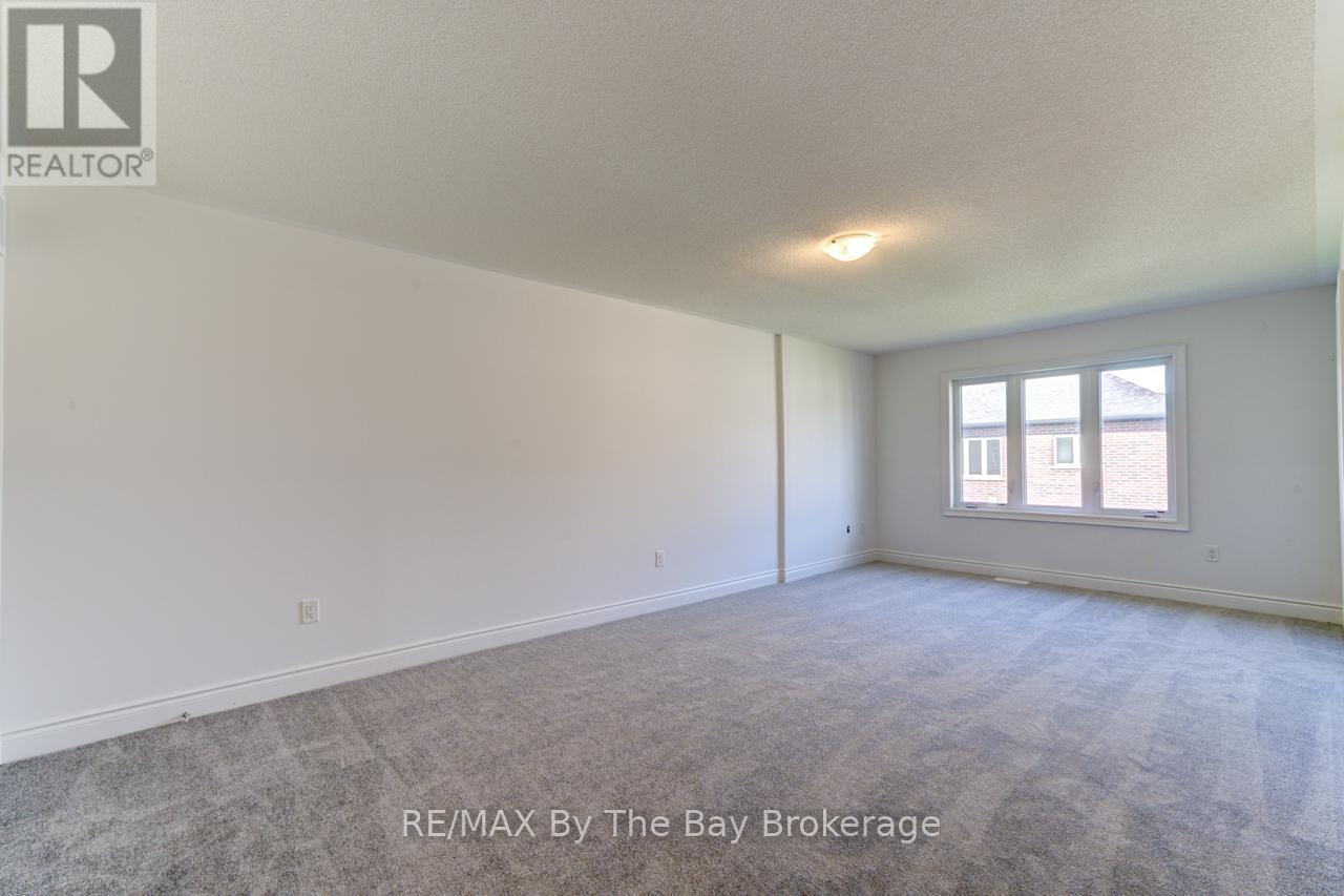 21 Lisa Street, Wasaga Beach, Ontario  L9Z 1J9 - Photo 33 - S12280296
