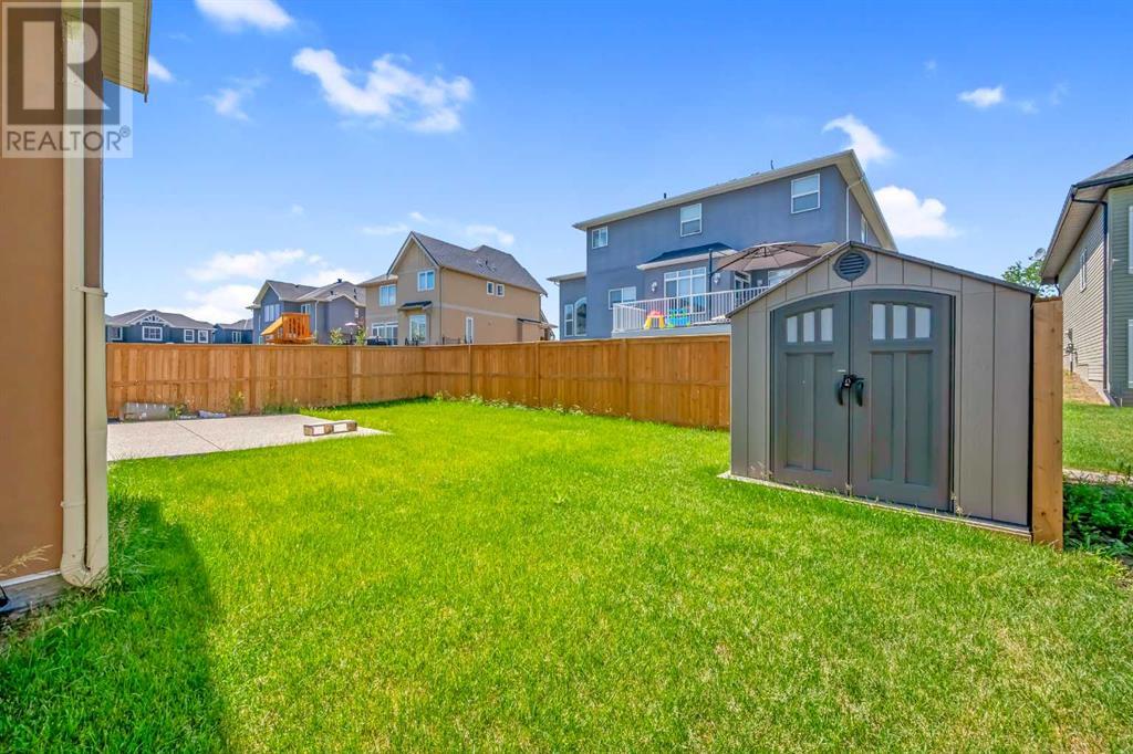 Property at 198 KINNIBURGH Crescent image 4