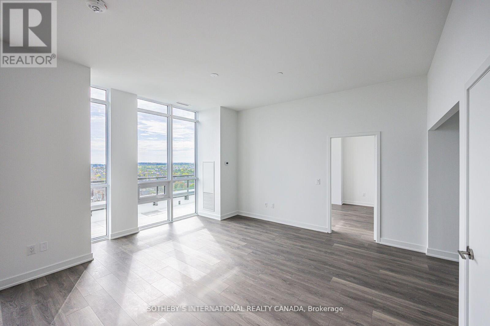 Property at 809 - 3005 PINE GLEN ROAD S image 4