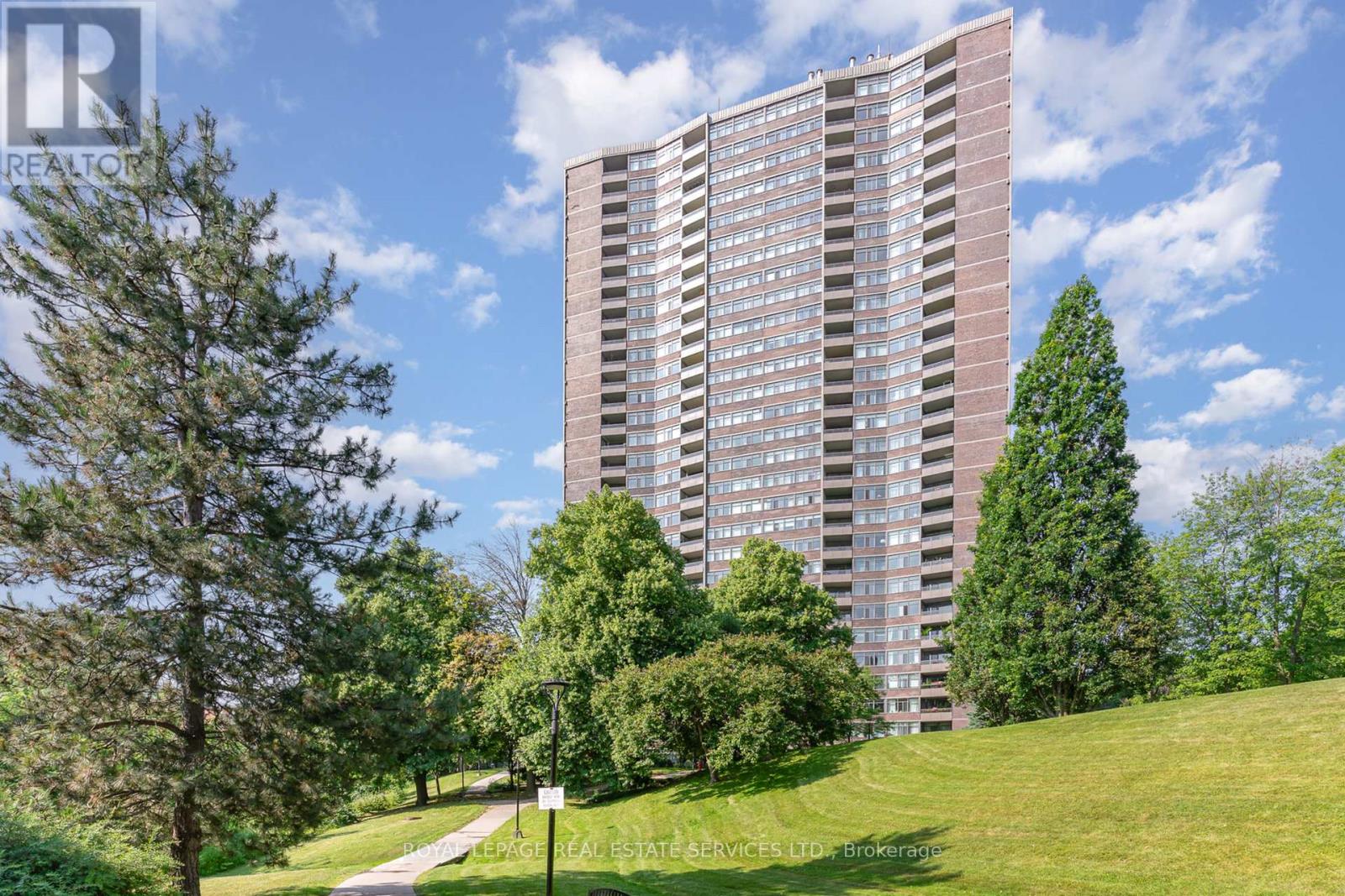 2905 - 3100 Kirwin Avenue, Mississauga, Ontario  L5A 3S6 - Photo 1 - W12280240