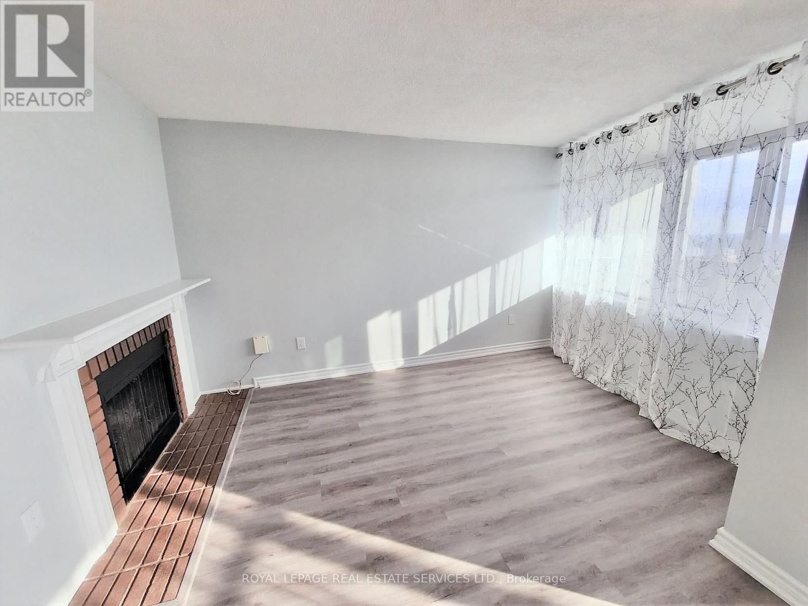 2905 - 3100 Kirwin Avenue, Mississauga, Ontario  L5A 3S6 - Photo 5 - W12280240