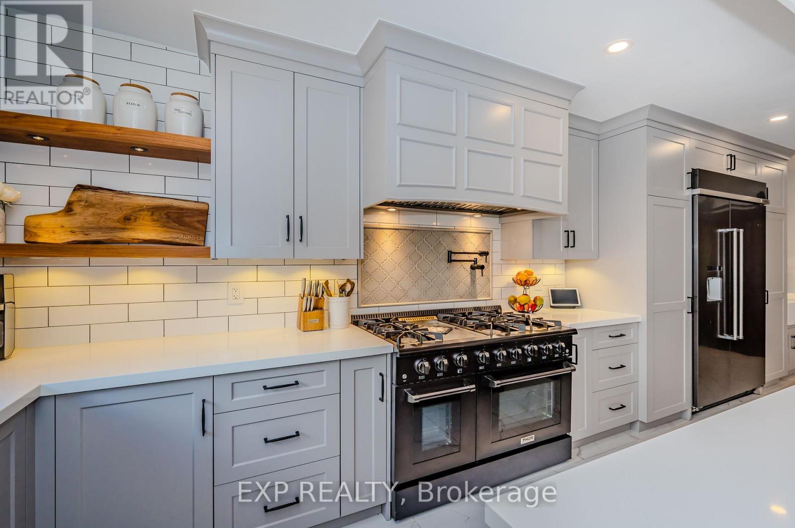 1340 Greeneagle Drive, Oakville, Ontario  L6M 2M9 - Photo 10 - W12280269