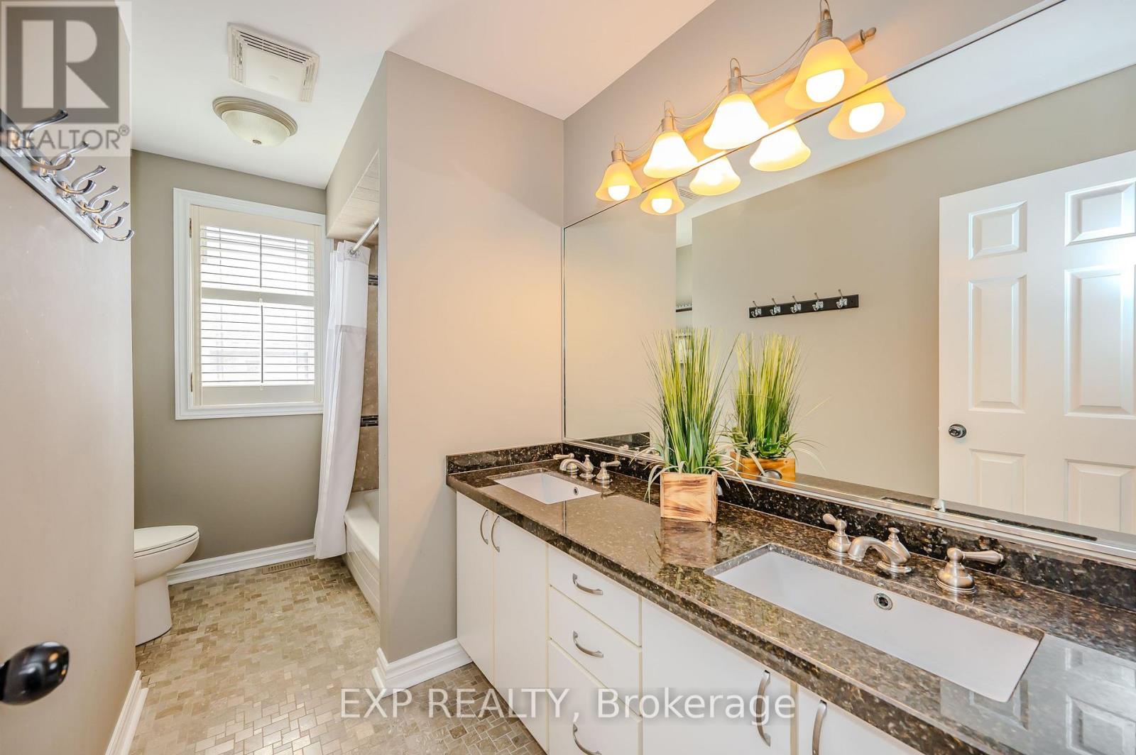 1340 Greeneagle Drive, Oakville, Ontario  L6M 2M9 - Photo 27 - W12280269