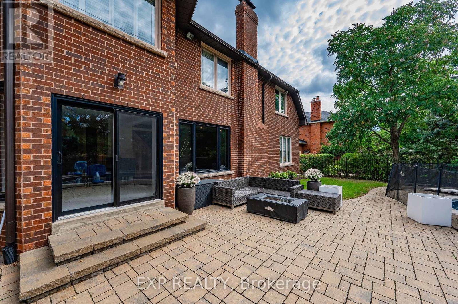 1340 Greeneagle Drive, Oakville, Ontario  L6M 2M9 - Photo 34 - W12280269