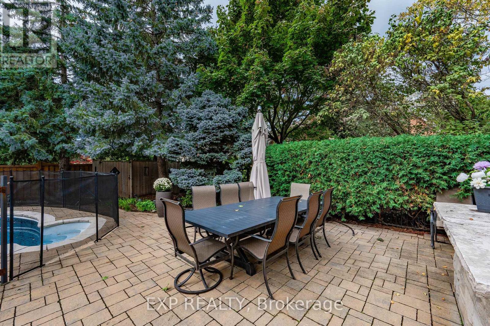1340 Greeneagle Drive, Oakville, Ontario  L6M 2M9 - Photo 37 - W12280269
