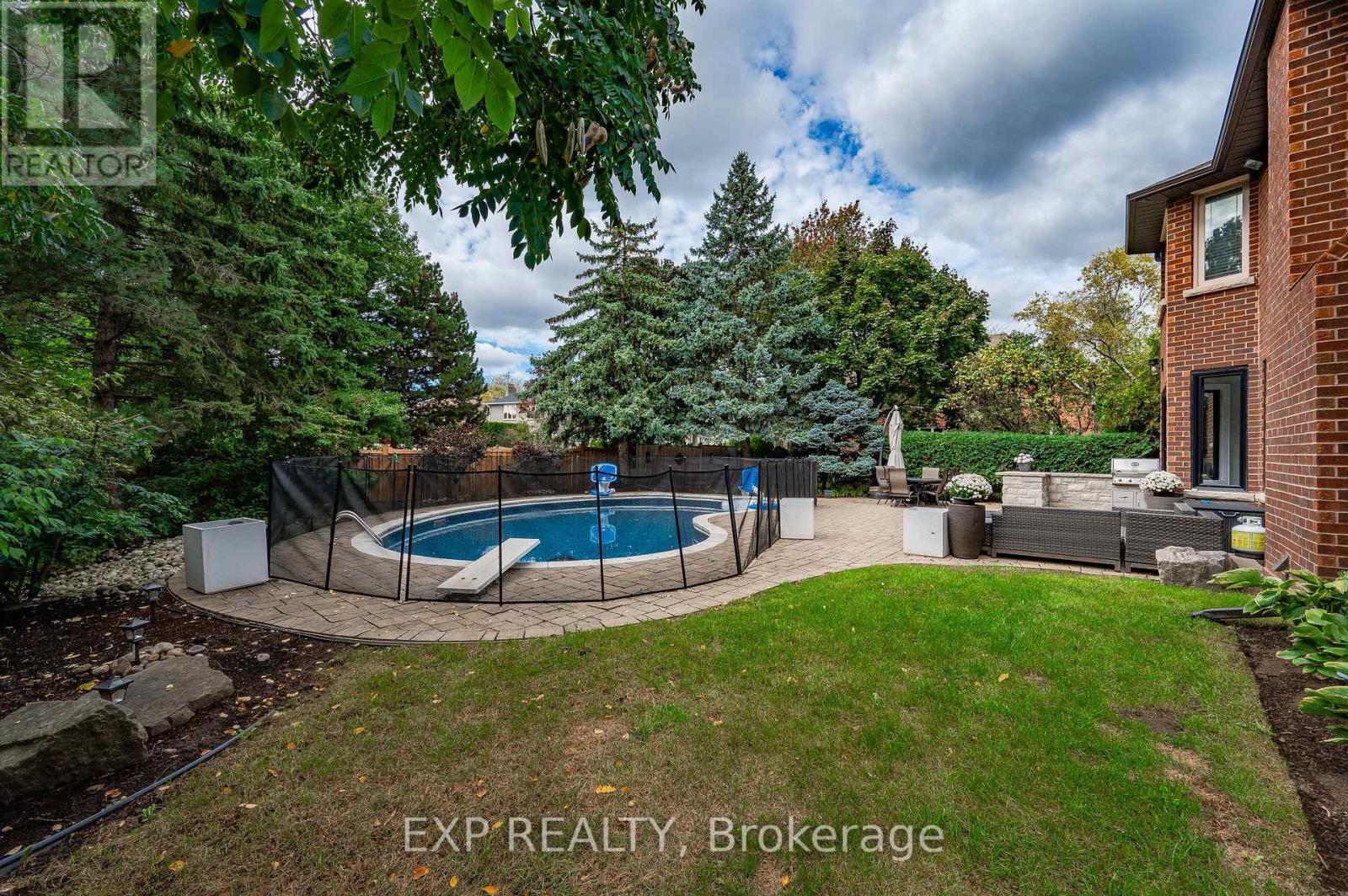 1340 Greeneagle Drive, Oakville, Ontario  L6M 2M9 - Photo 38 - W12280269
