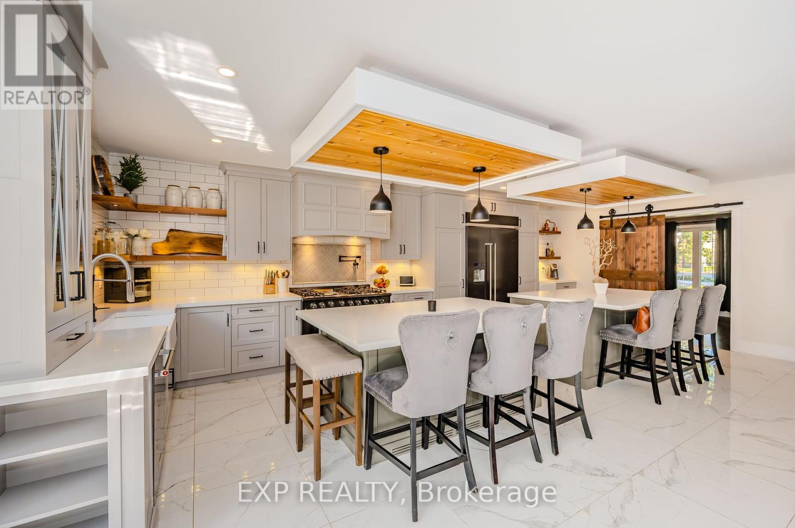 1340 Greeneagle Drive, Oakville, Ontario  L6M 2M9 - Photo 9 - W12280269