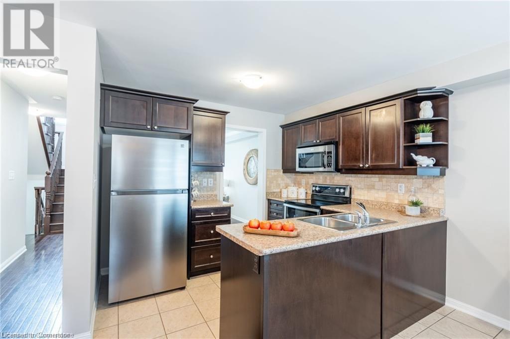 Property at 69 HEPWORTH Crescent image 5