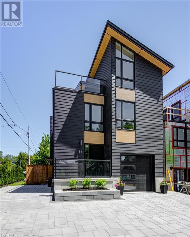 57 CENTRE ST, Grand Bend, Ontario