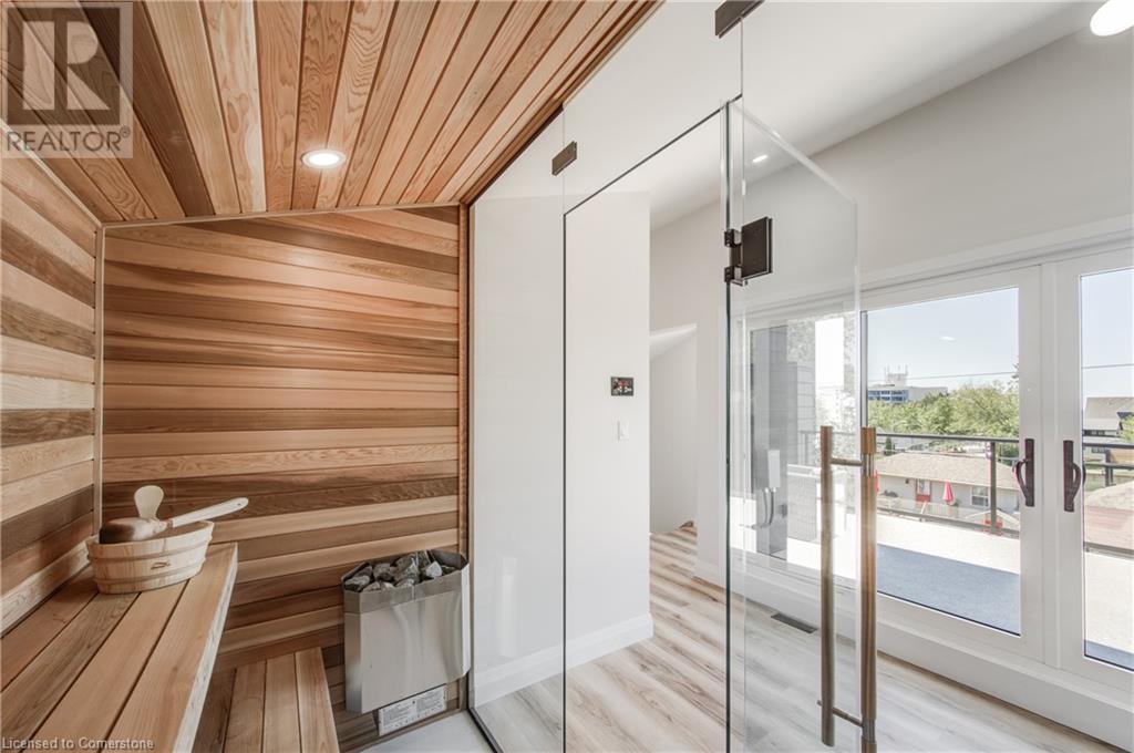 57 Centre St, Grand Bend, Ontario  N0M 1T0 - Photo 33 - 40675113