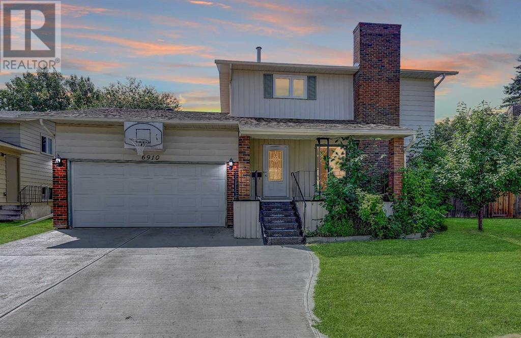 Property at 6910 97 B Street image 1
