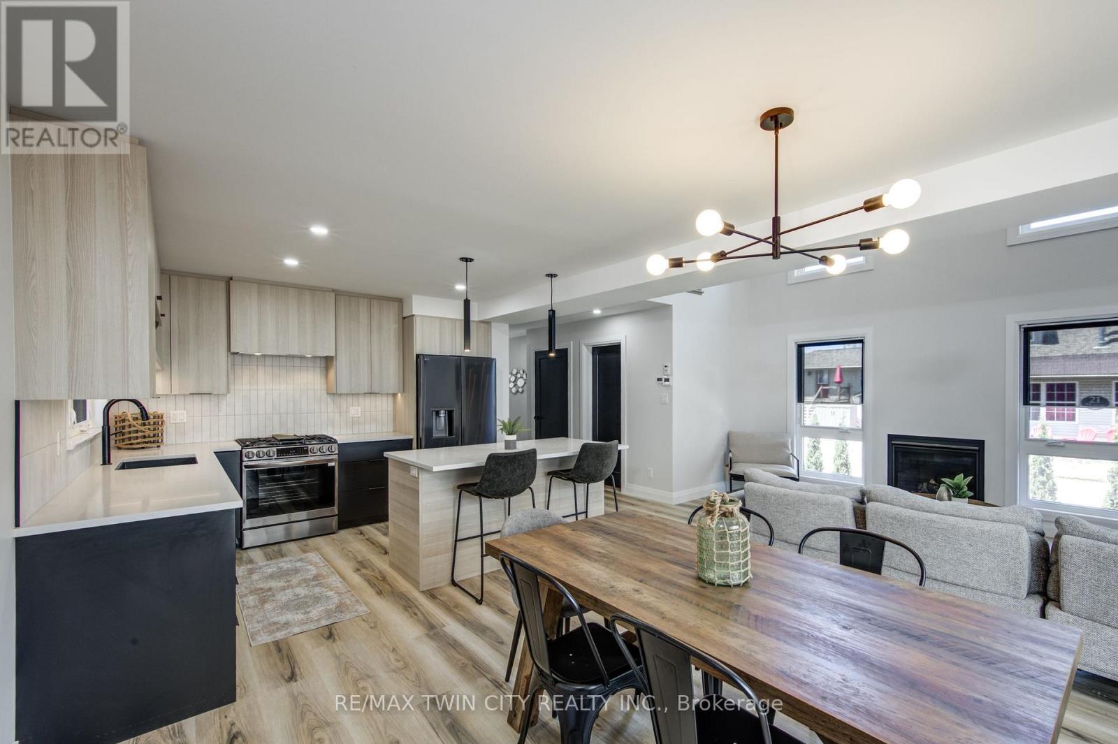 Photo 9 of 41 for 57 Centre Street