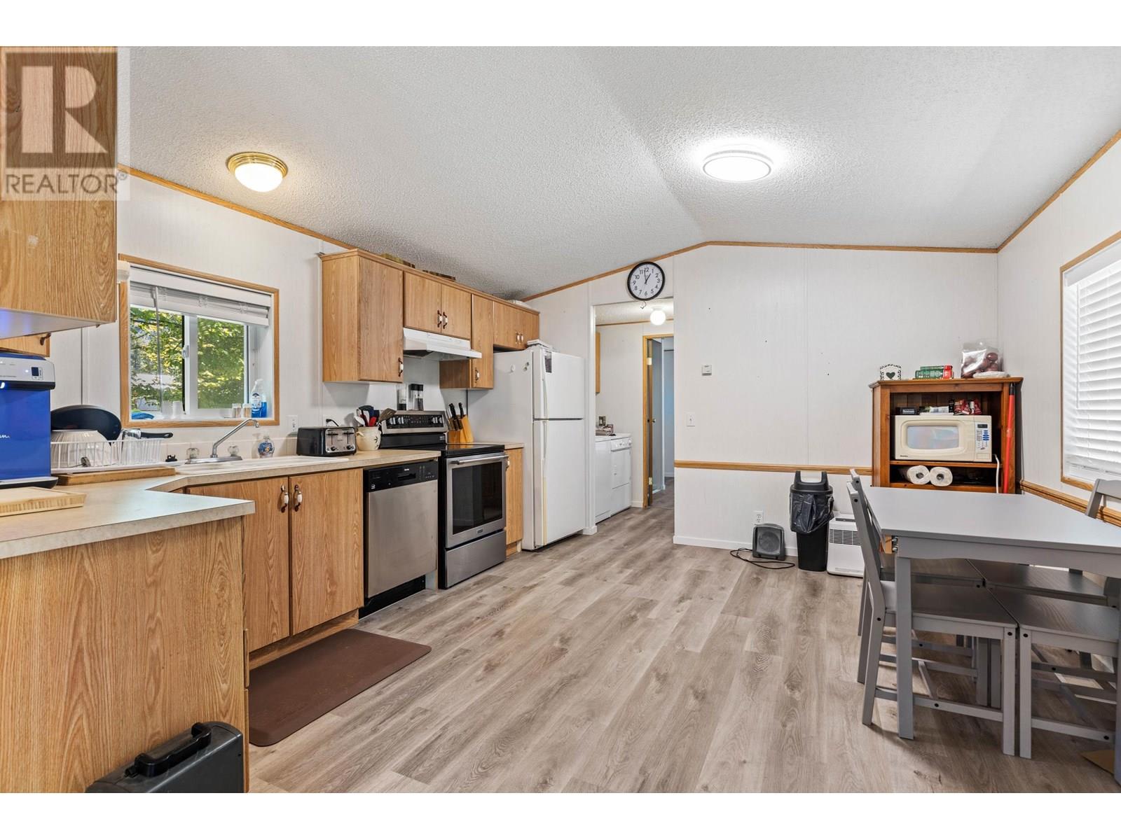 1850 Airport Road, Pemberton, British Columbia  V0N 2L0 - Photo 39 - C8070715