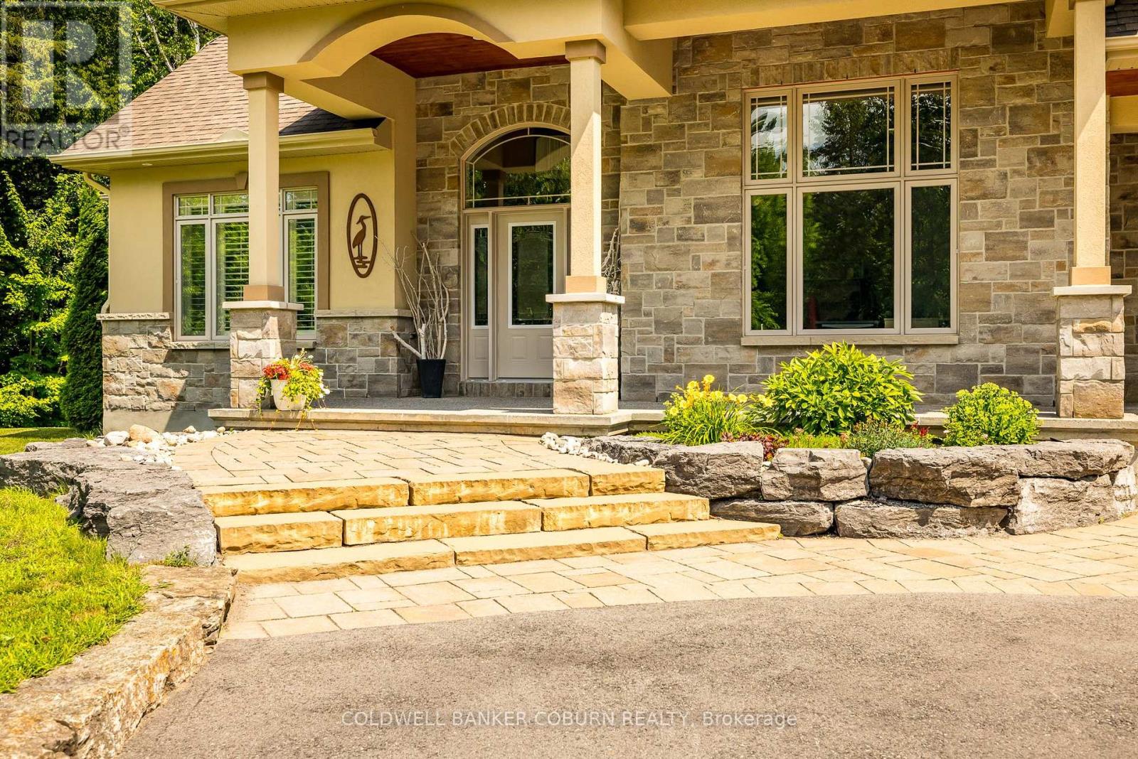 Property at 515 WEST LAKE CIRCLE image 3