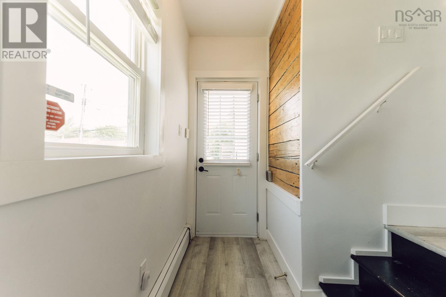 Property at 113 Rosedale Avenue image 2