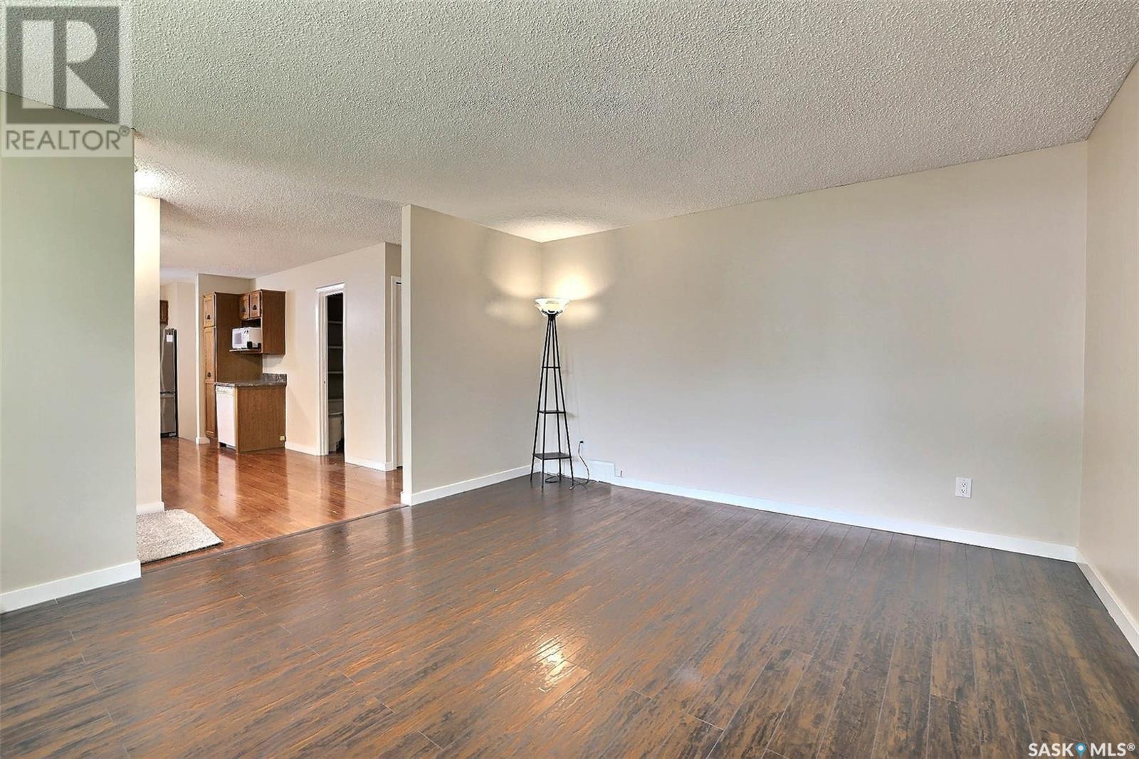 Property at 42 Storey CRESCENT image 3