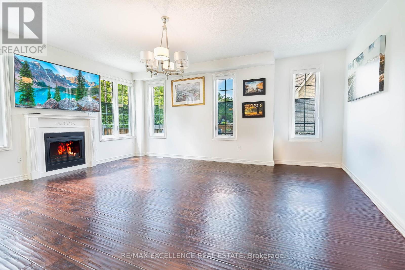 Property at 61 TRAIL BOULEVARD image 2