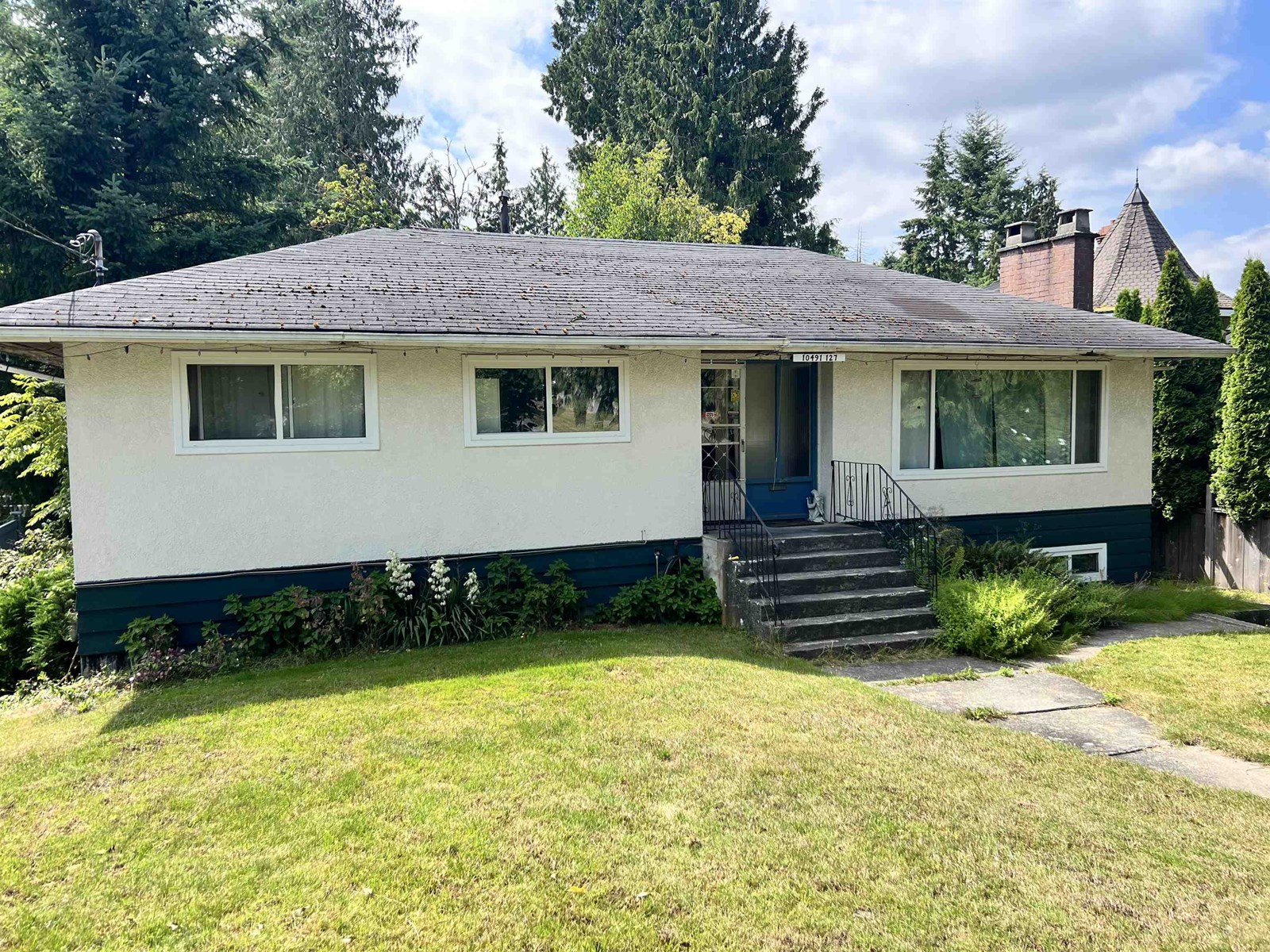 Property at 10491 127 STREET image 4