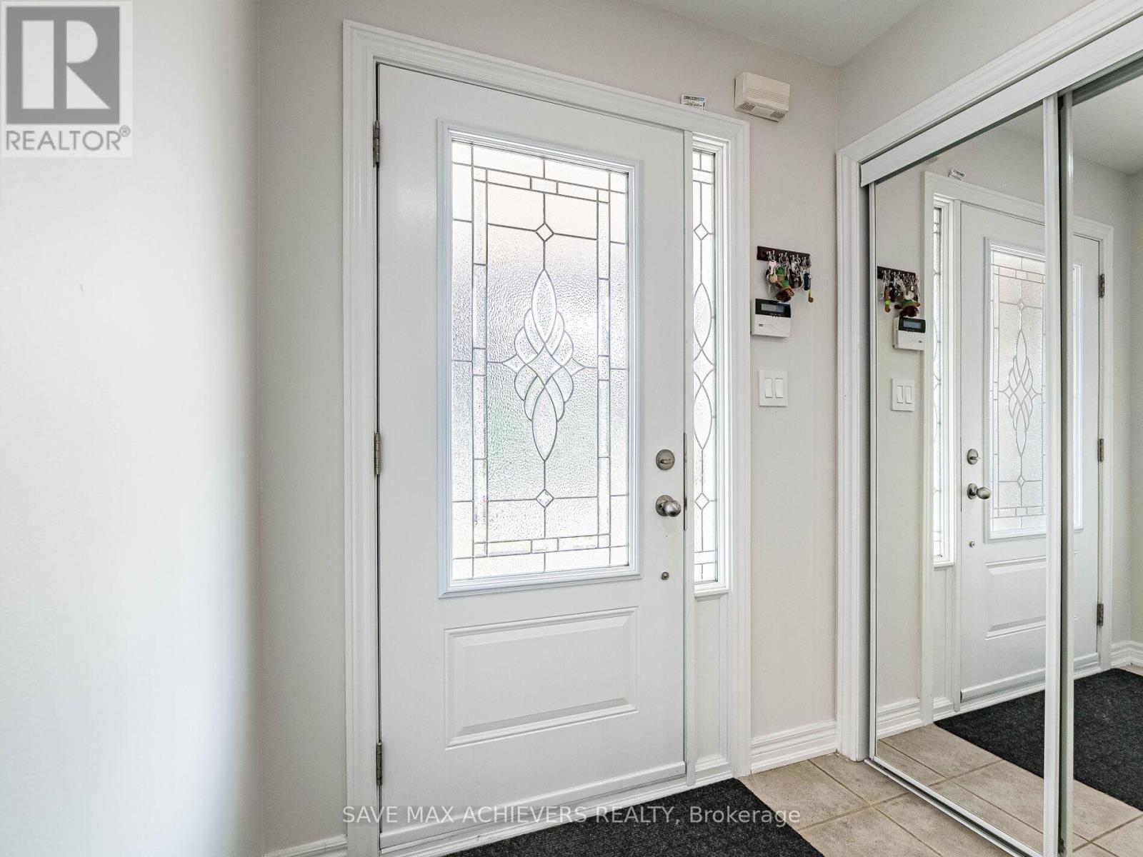 Property at 65 EASTVIEW GATE image 5