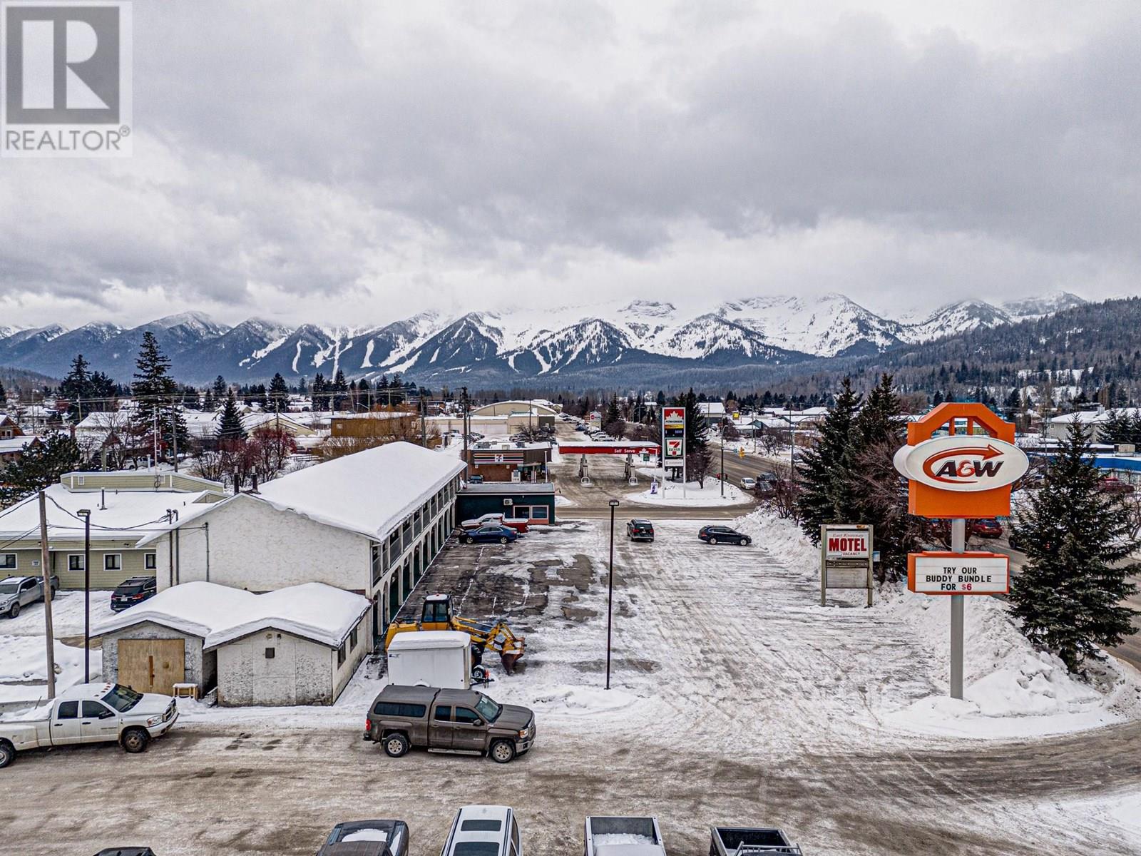 1302 Highway 3, Fernie, British Columbia  V0B 1M5 - Photo 41 - 10331398