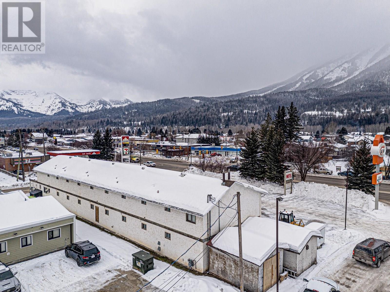 1302 Highway 3, Fernie, British Columbia  V0B 1M5 - Photo 40 - 10331398