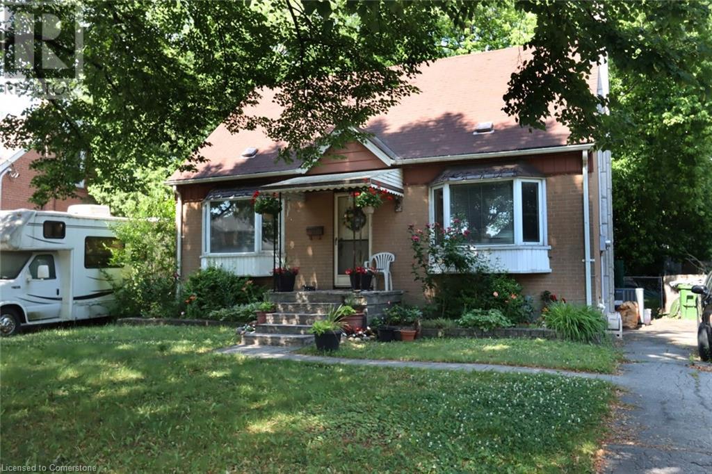 Property at 26 ANN ARBOUR Road image 3