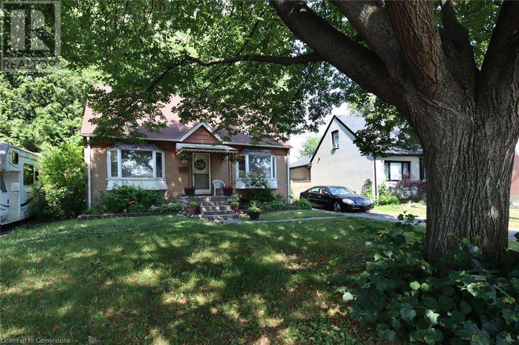 Property at 26 ANN ARBOUR Road image 4