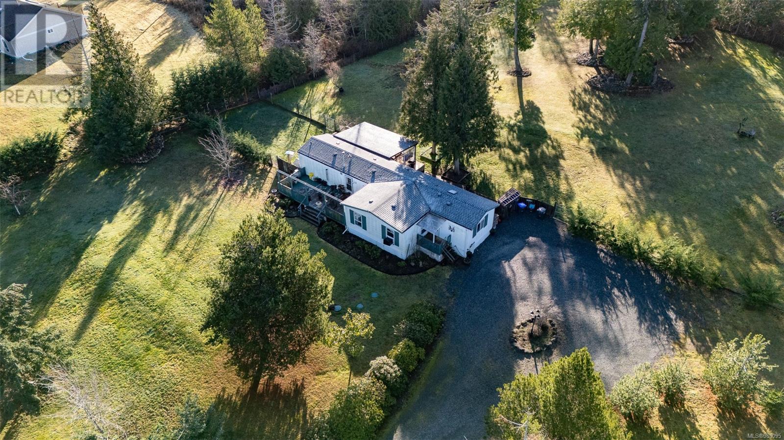 2450/2440 Whistler Rd W, Qualicum Beach, British Columbia  V9K 2A6 - Photo 3 - 989095