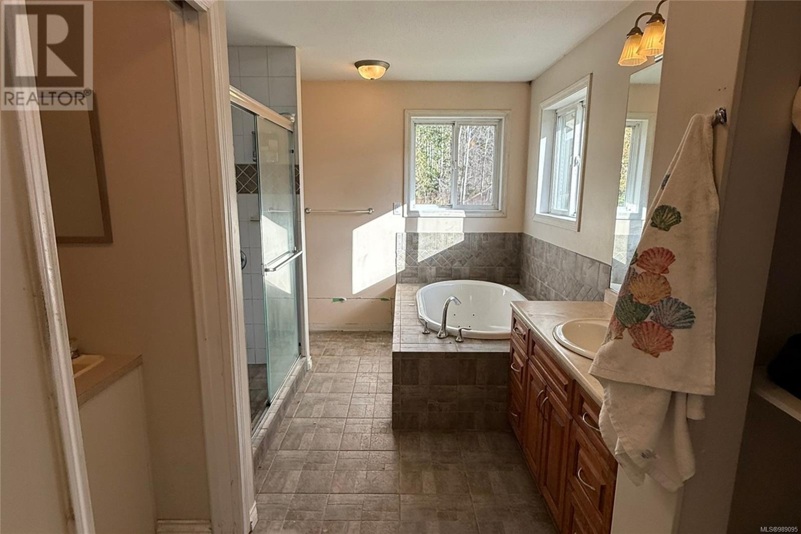 2450/2440 Whistler Rd W, Qualicum Beach, British Columbia  V9K 2A6 - Photo 54 - 989095