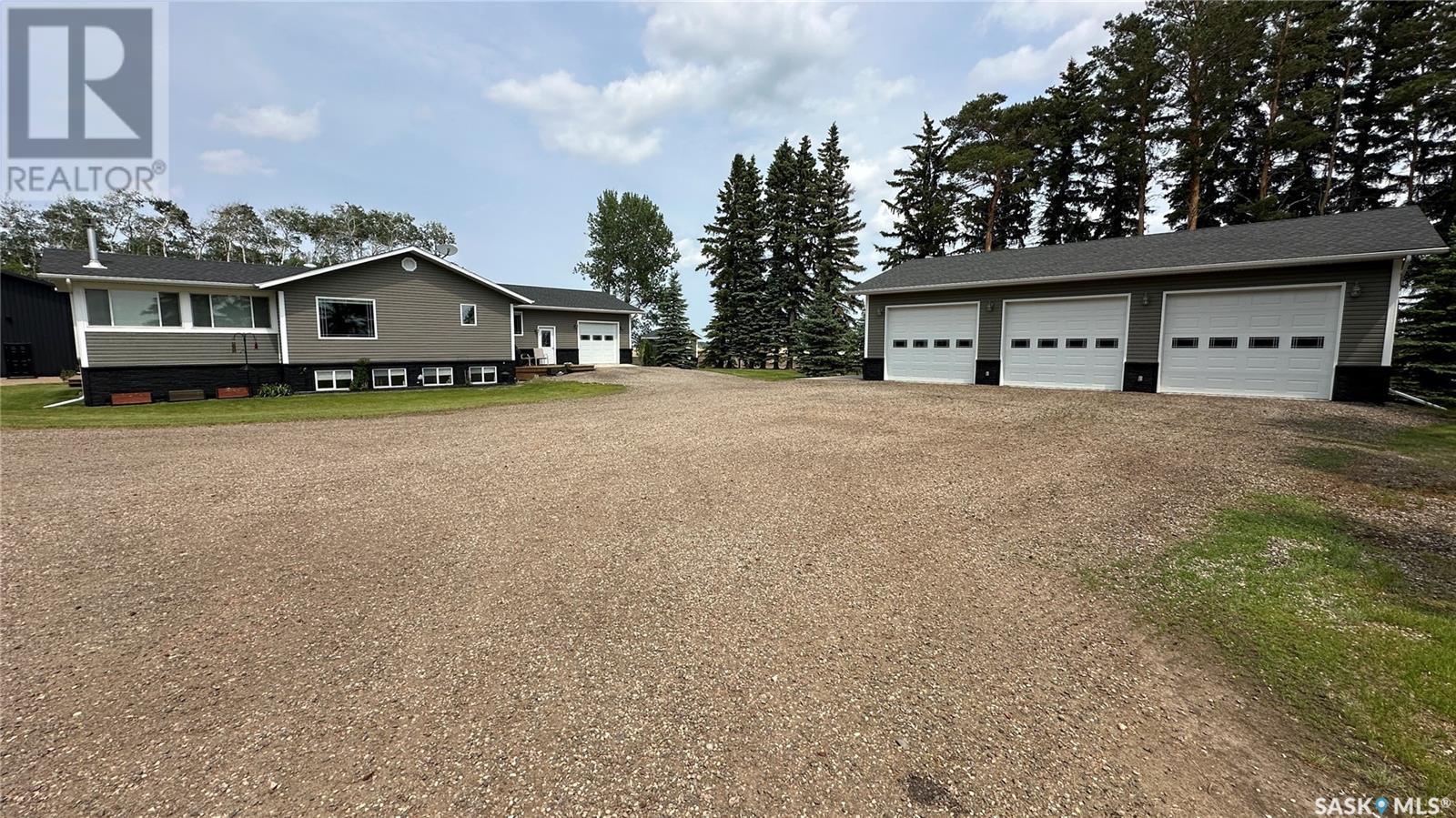 Tluchak Acreage, Willow Creek Rm No. 458, Saskatchewan  S0E 0W0 - Photo 3 - SK012283