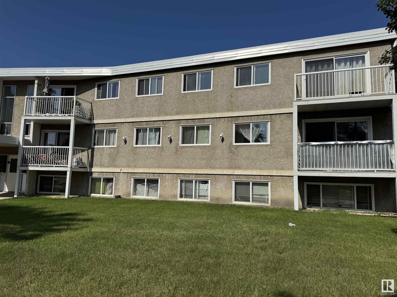 Property at #207 8930 149 ST NW image 2