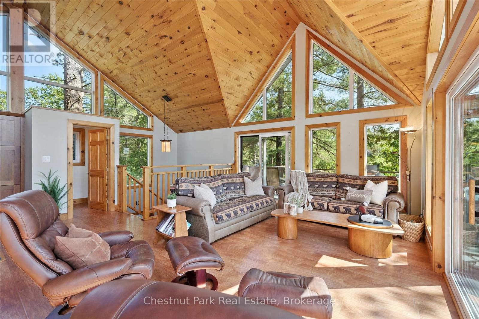 1 Diamond Island, Gravenhurst, Ontario  P1P 1R3 - Photo 15 - X12280494
