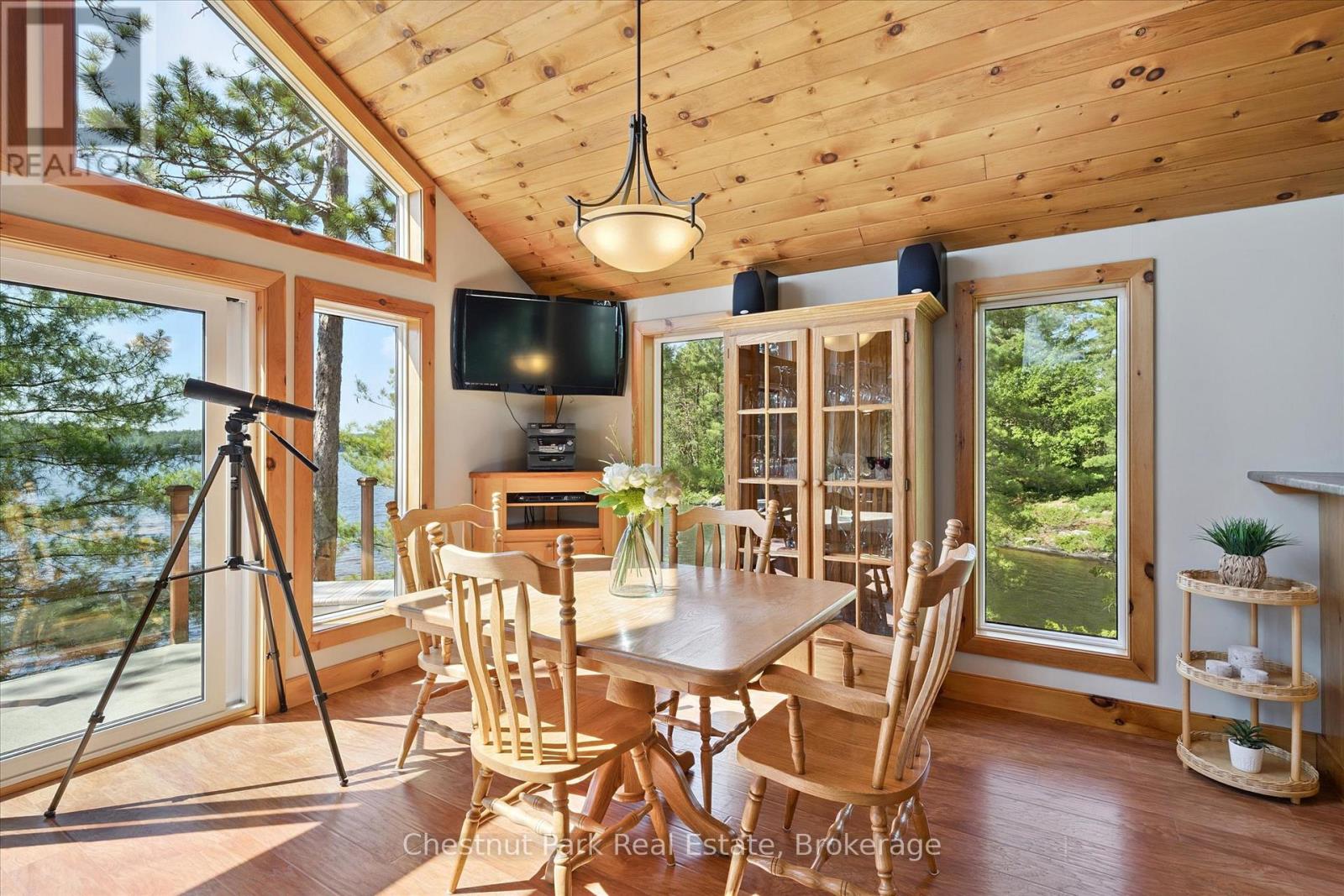 1 Diamond Island, Gravenhurst, Ontario  P1P 1R3 - Photo 16 - X12280494