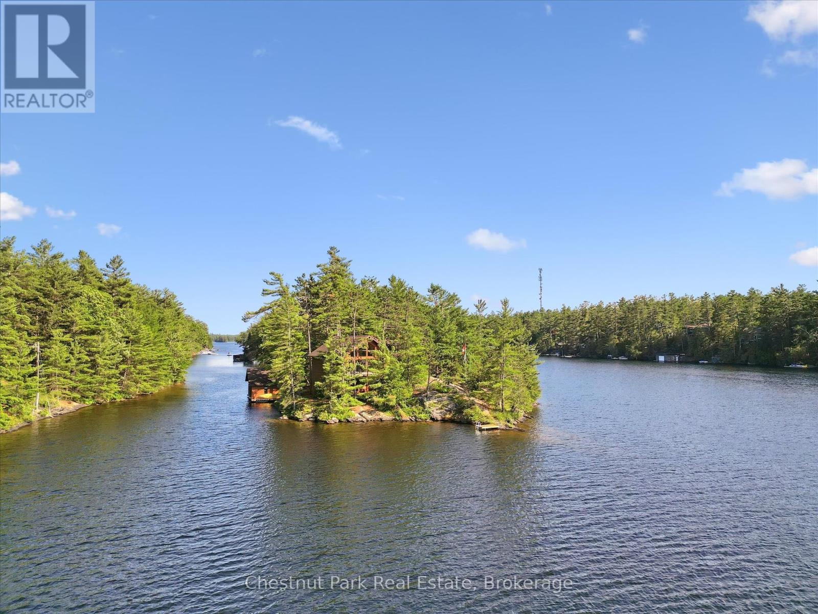 1 Diamond Island, Gravenhurst, Ontario  P1P 1R3 - Photo 3 - X12280494