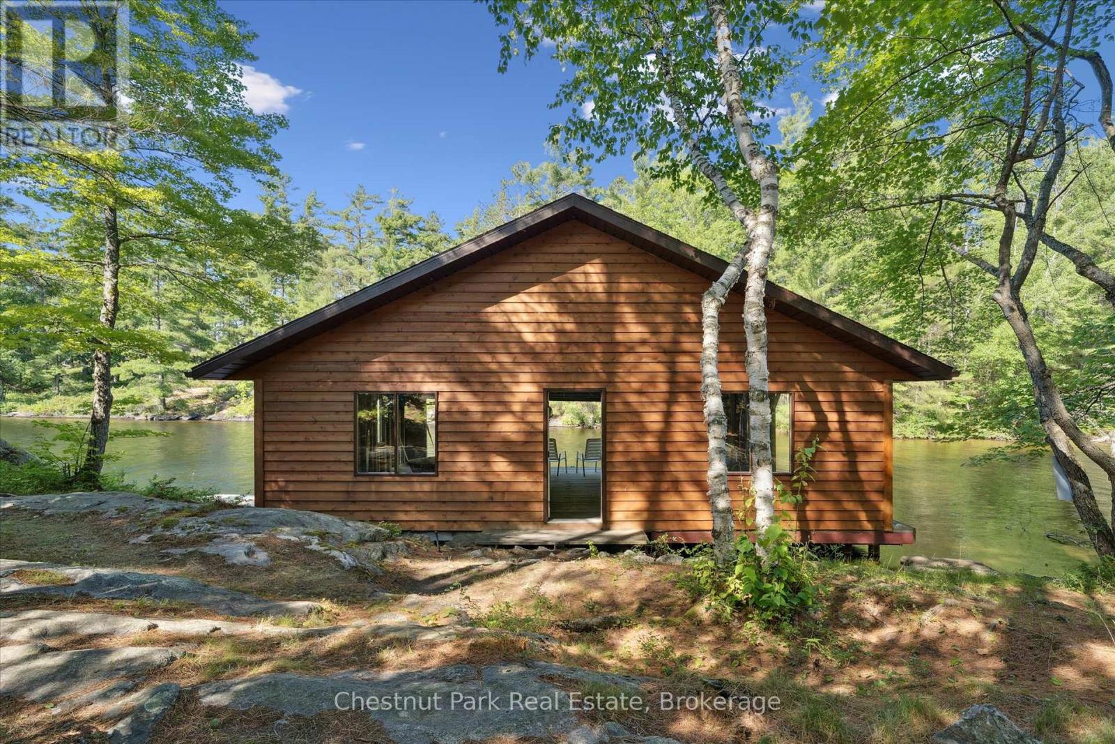 1 Diamond Island, Gravenhurst, Ontario  P1P 1R3 - Photo 33 - X12280494