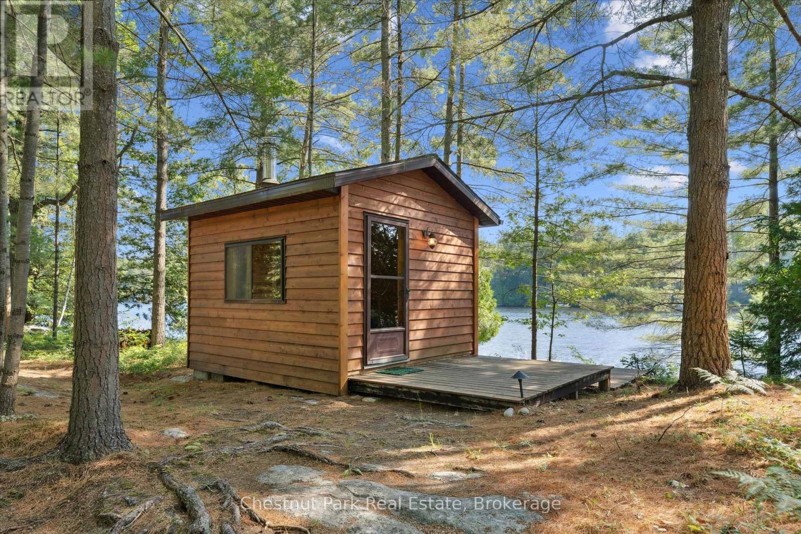 1 Diamond Island, Gravenhurst, Ontario  P1P 1R3 - Photo 36 - X12280494