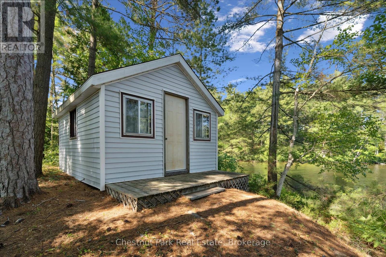 1 Diamond Island, Gravenhurst, Ontario  P1P 1R3 - Photo 40 - X12280494