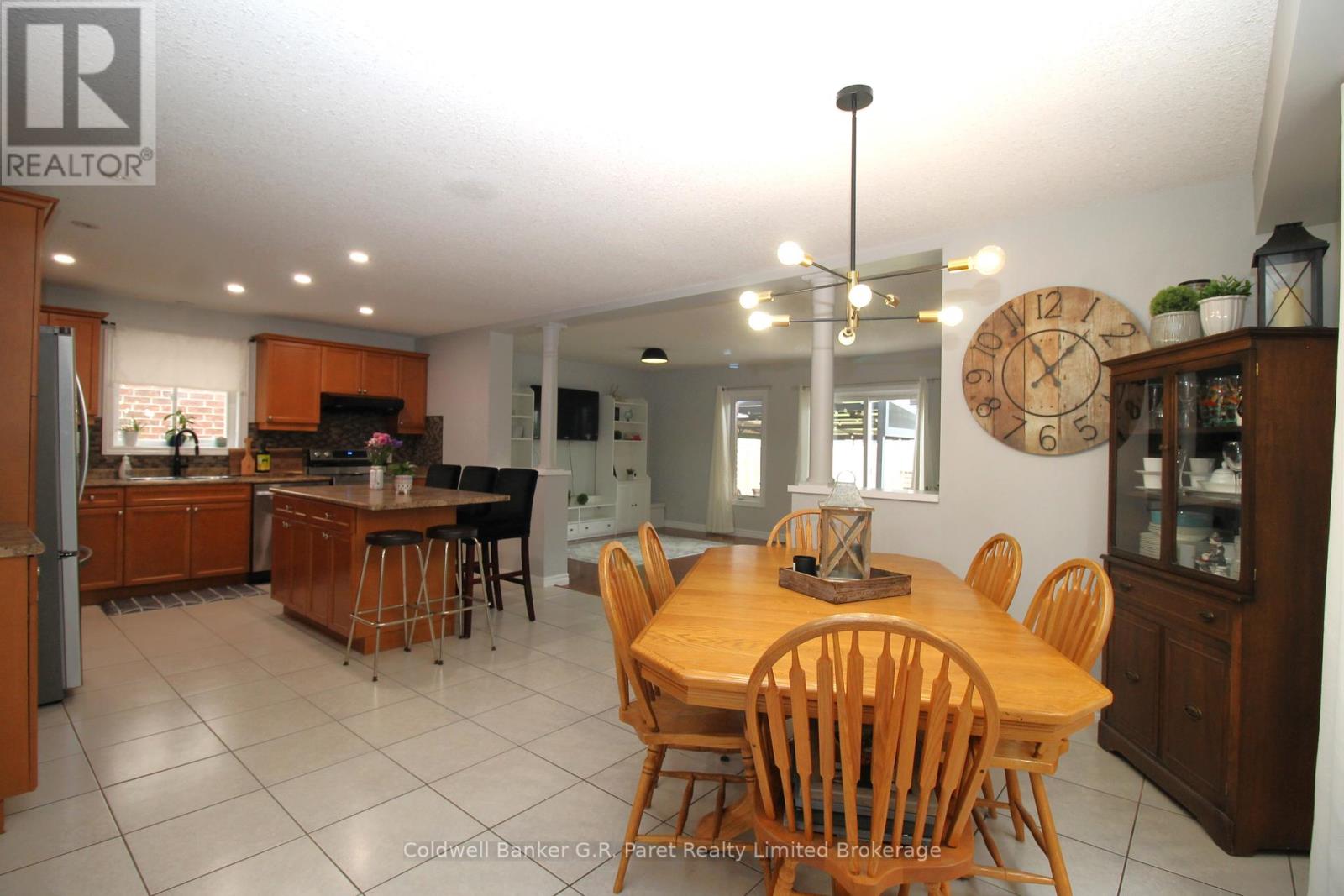 4 Langrell Avenue, Tillsonburg, Ontario  N4G 5X8 - Photo 18 - X12280473