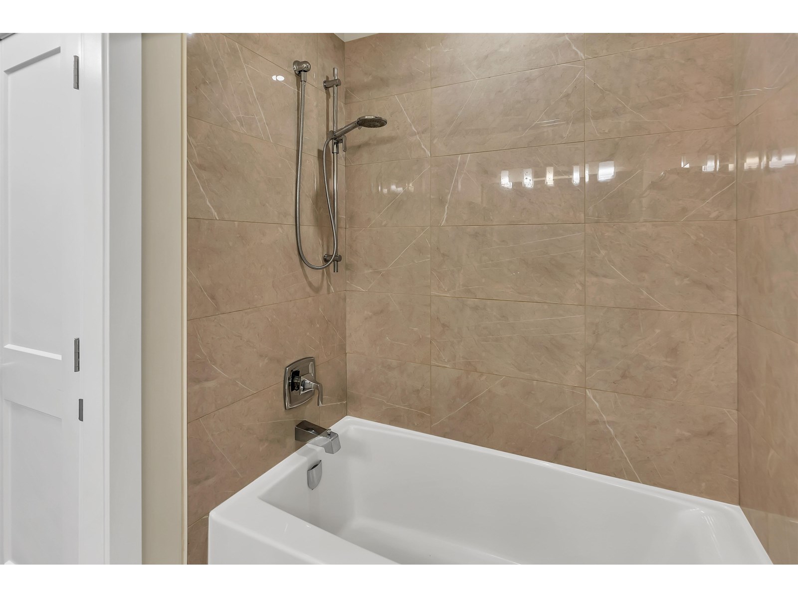 418 11077 Ravine Road, Surrey, British Columbia  V3T 0R7 - Photo 16 - R3020645
