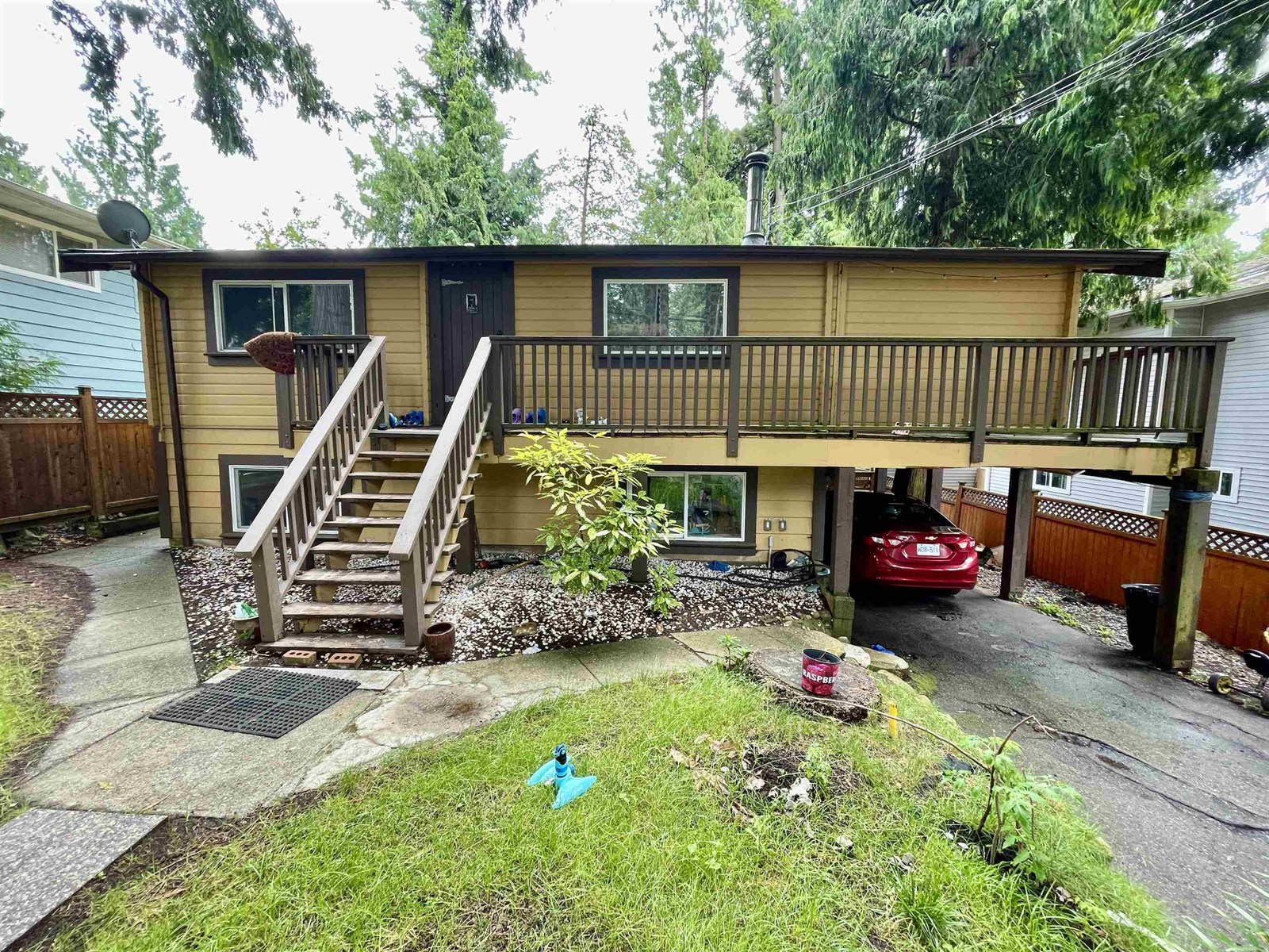 Property at 12730 15A AVENUE image 3