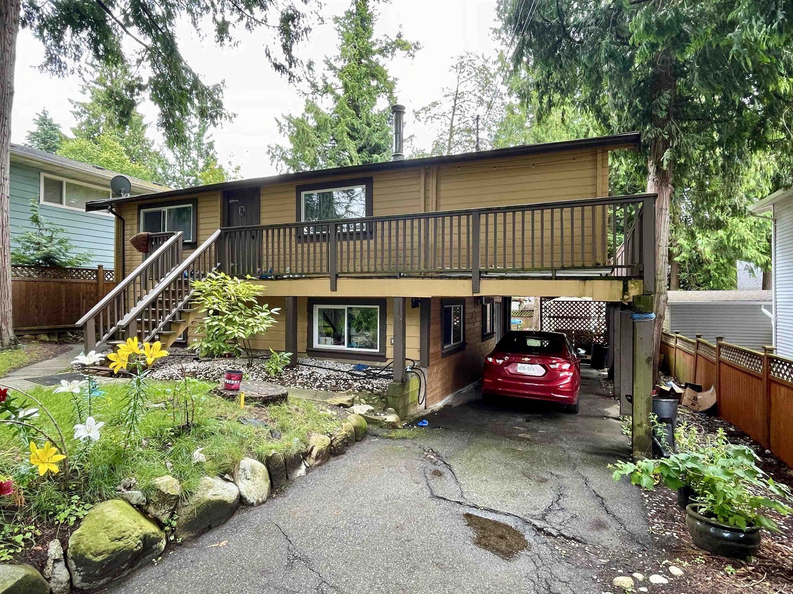 Property at 12730 15A AVENUE image 5