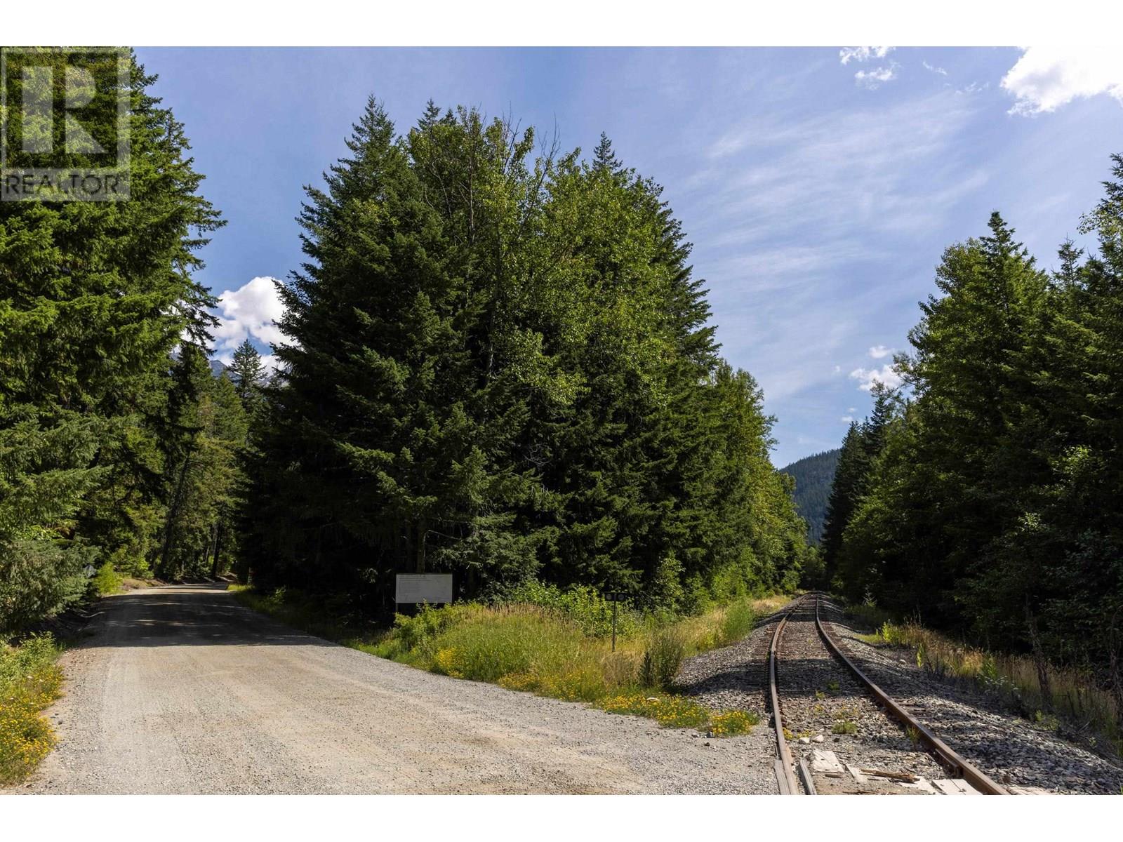 8894 Old Portage Road, D'arcy, British Columbia  V0N 1B0 - Photo 11 - R3023462