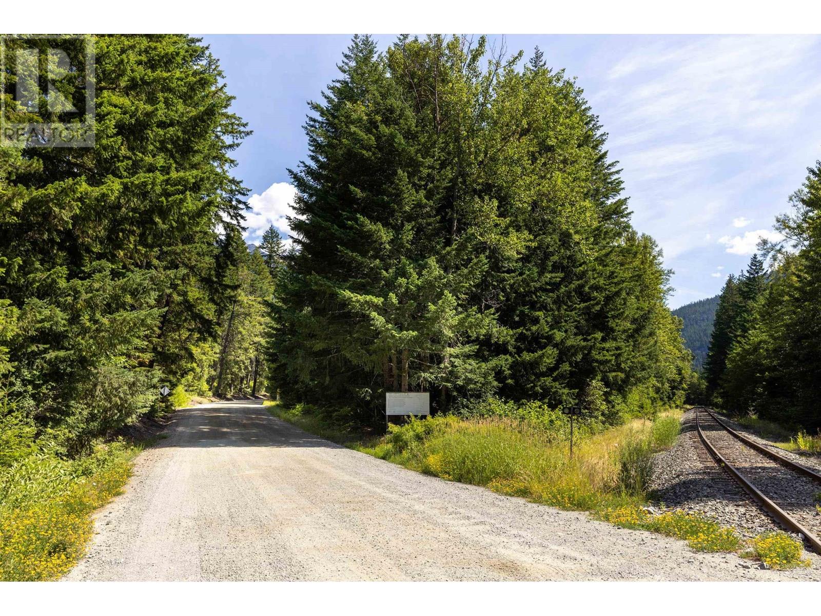 8894 Old Portage Road, D'arcy, British Columbia  V0N 1B0 - Photo 6 - R3023462