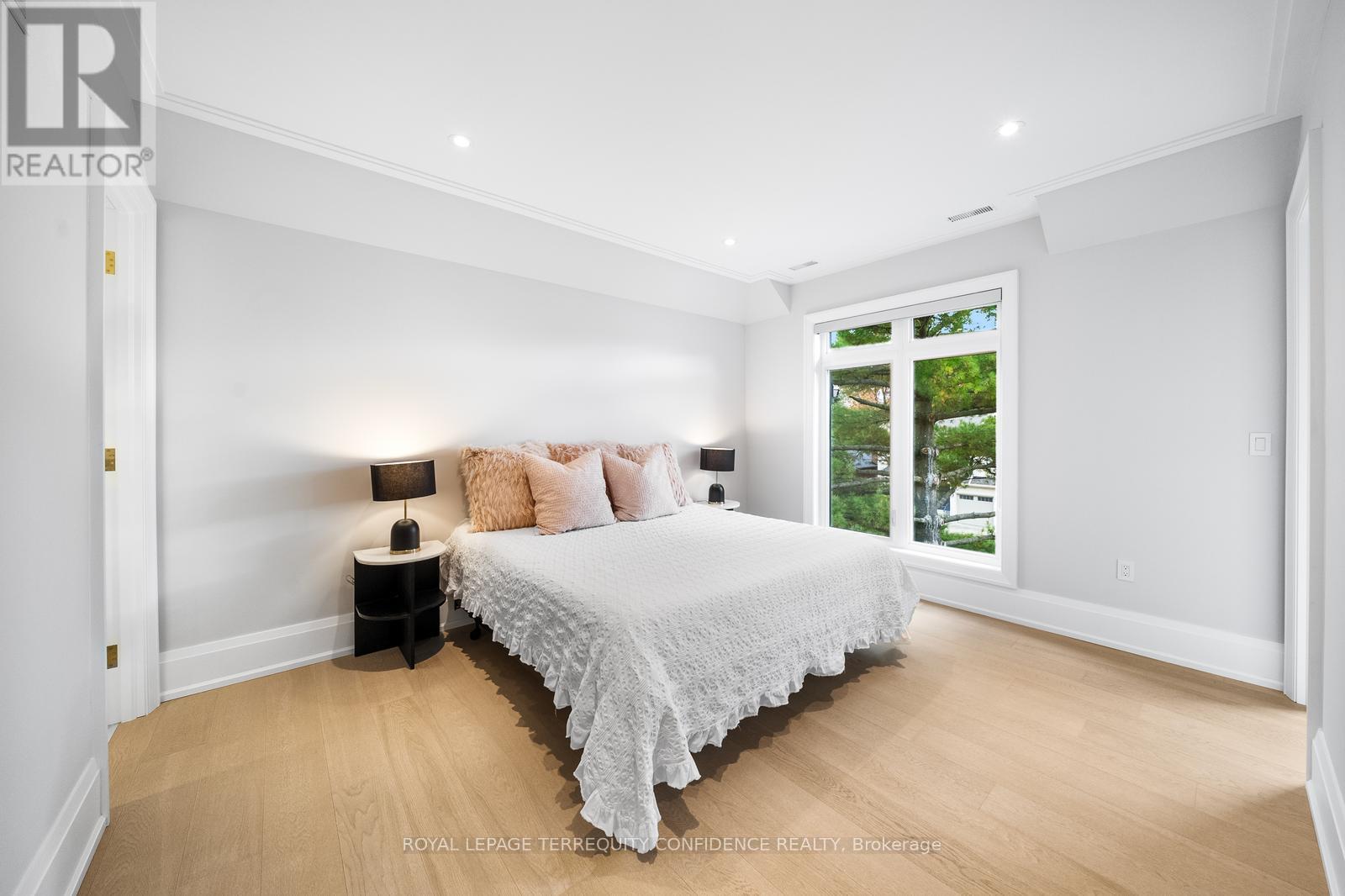 190 Hounslow Avenue, Toronto, Ontario  M2N 2B4 - Photo 32 - C12280464